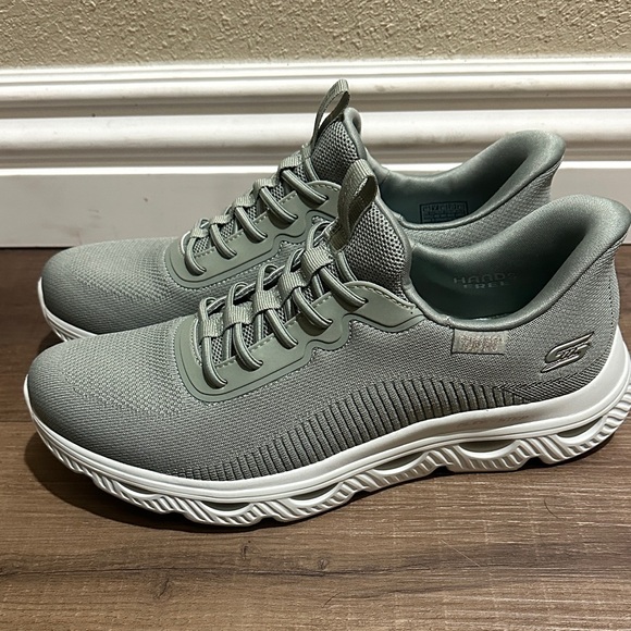 Skechers Bobs Hands Free Slip-Ins Arc Waves Womens Slip-On Walking Shoes - Picture 3 of 6